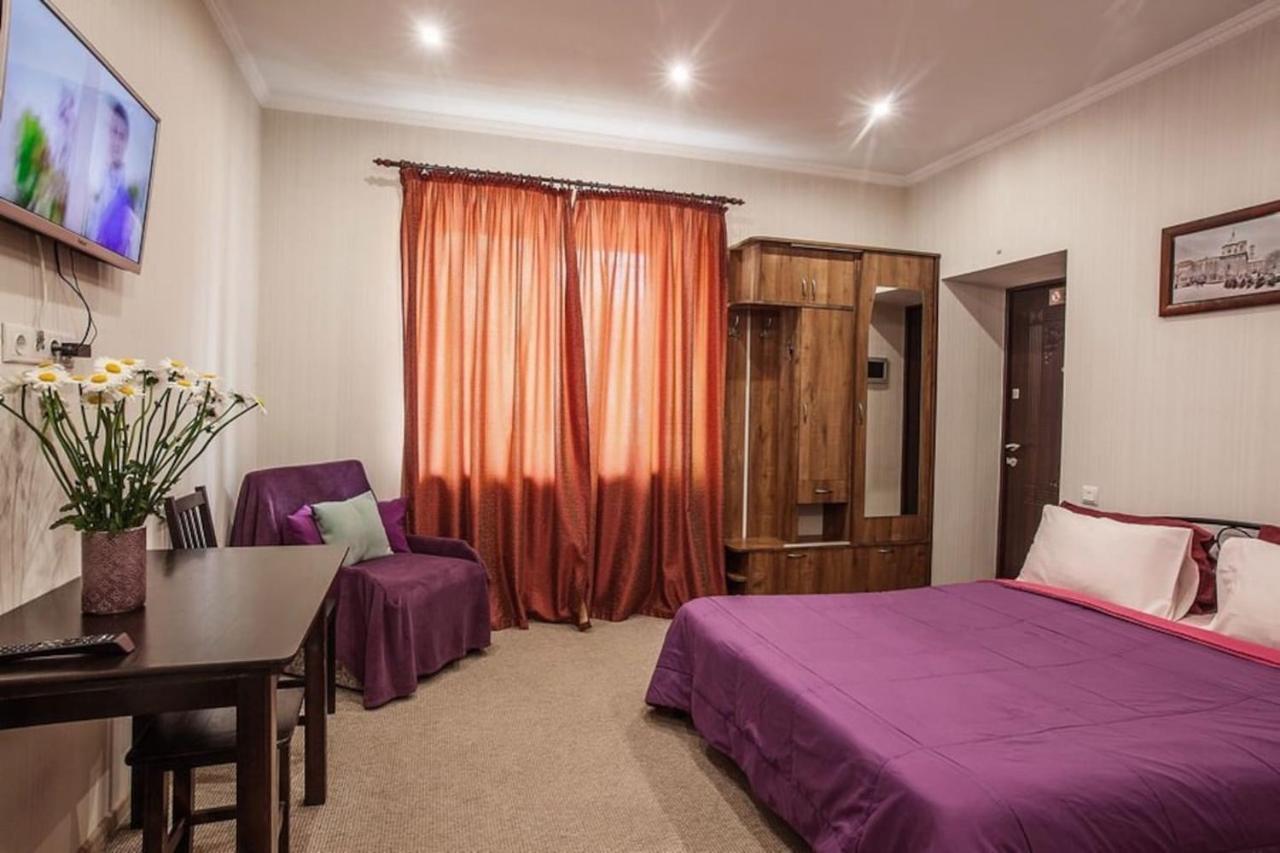 Central Cozy Apartment With Parking! Львів Екстер'єр фото